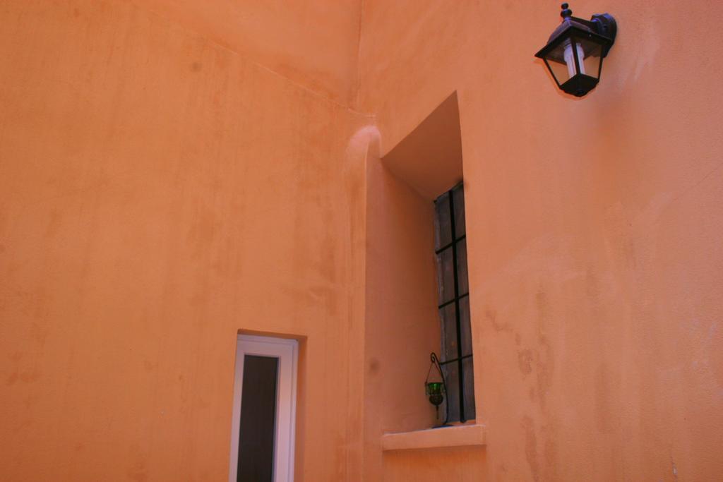 Bed and Breakfast Note Sulla Piazza Кальяри Экстерьер фото